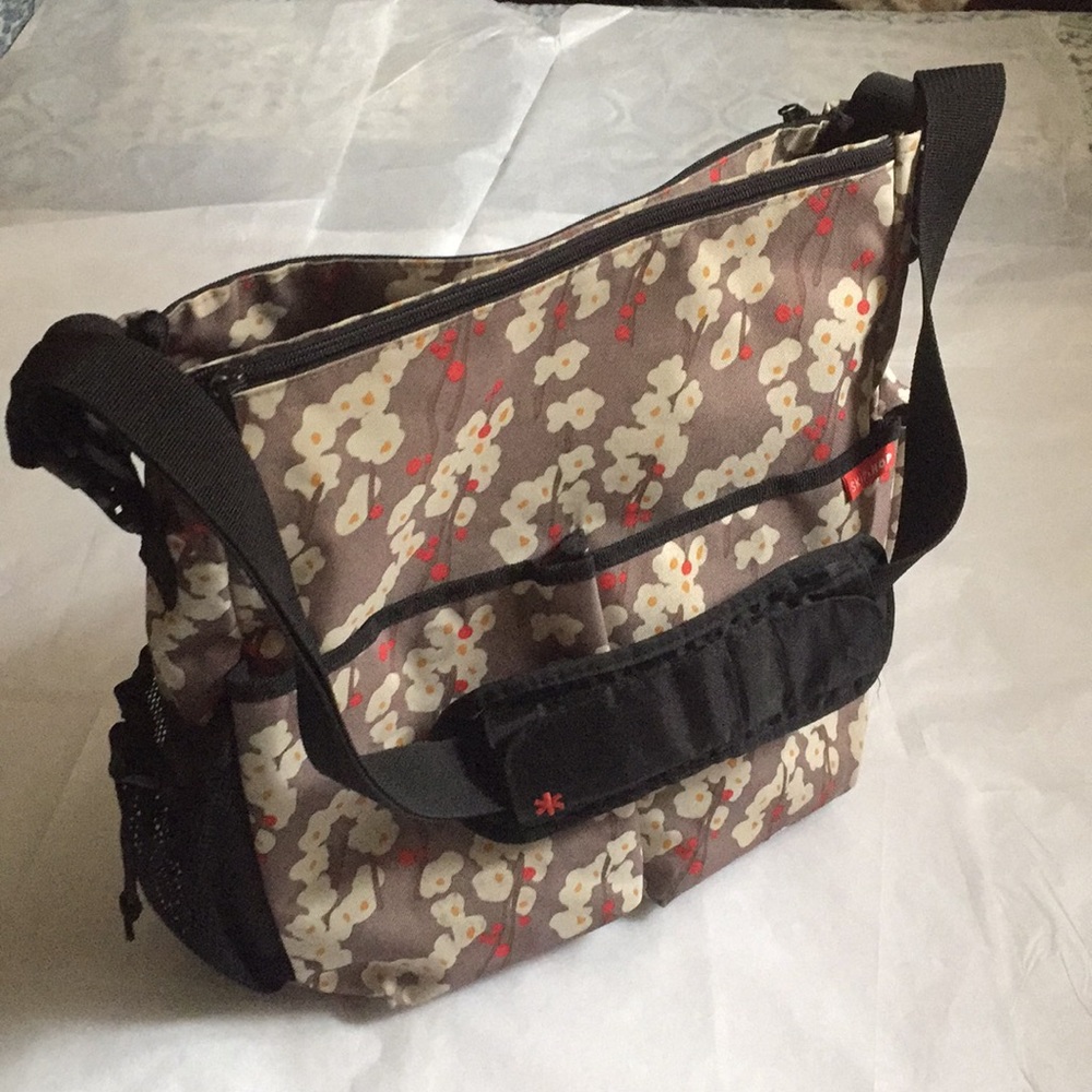 Skip Hop Baby Diaper Bag.